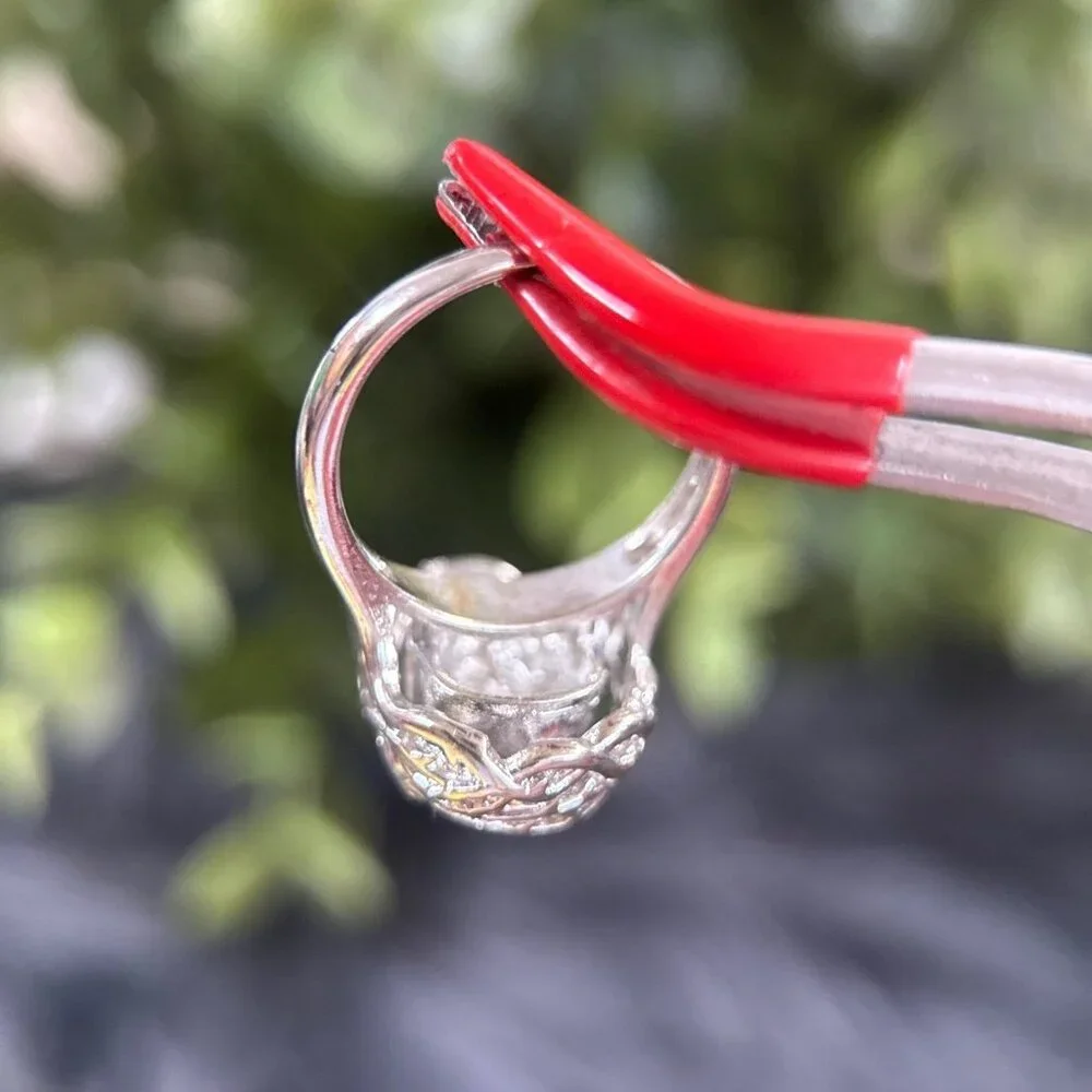 Pink Eyes Small Skull‎ Ring